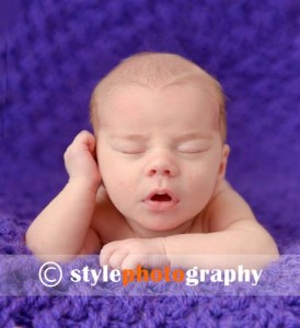 Newborn baby pose